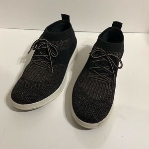 Fit Flops Sporty Black and Gold Sneakers 8.5
